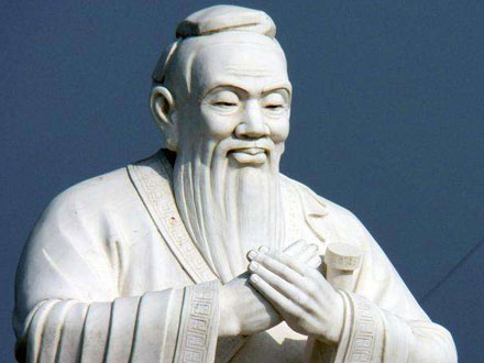 孔子雕像